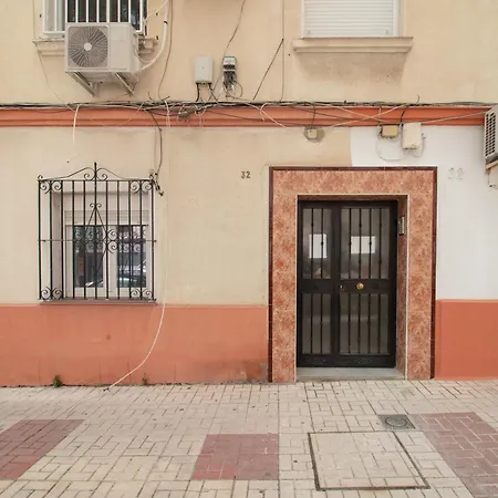 C75 - Comfy 3 Bedroom Near Center Apartment Malaga