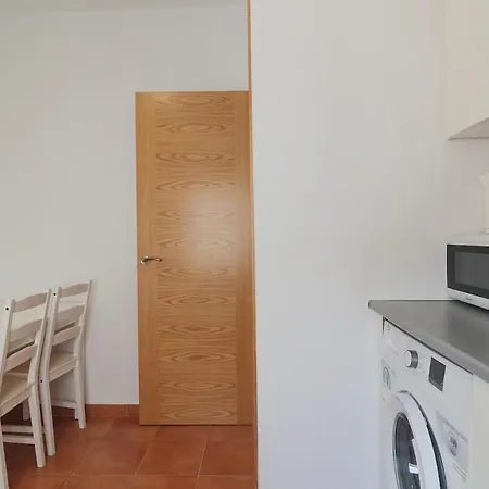 C75 - Comfy 3 Bedroom Near Center Apartment Malaga